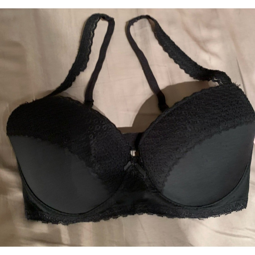 NWT Jezebel Women's‎ Black Bra 32 D Style J5820